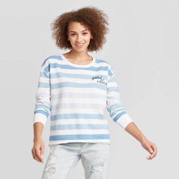 NWT. White sweatshirt with light blue stripes - Picture 1 of 2